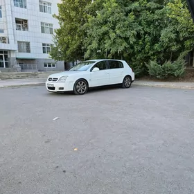 Opel Signum 2003
