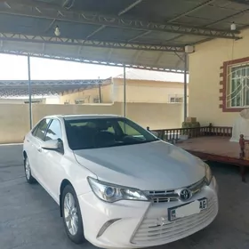 Toyota Camry 2016