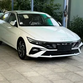 Hyundai Elantra 2025