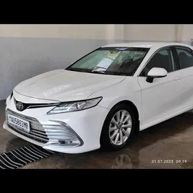 Toyota Camry 2020