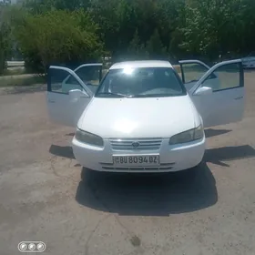 Toyota Camry 1998