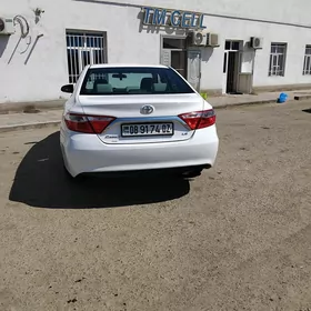 Toyota Camry 2017