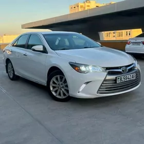 Toyota Camry 2016