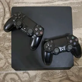 PlayStation 4slim