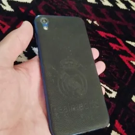 Honor 8s