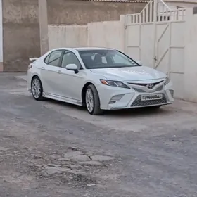 Toyota Camry 2020