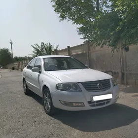 Nissan Sunny 2010
