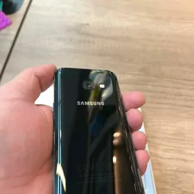 Samsung A3 (2017)