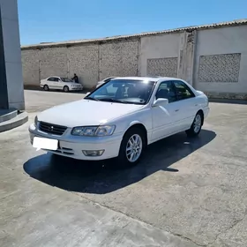 Toyota Camry 2000