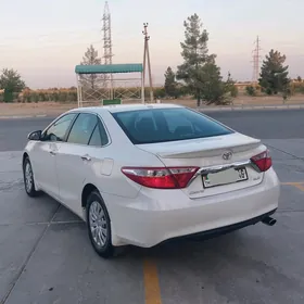 Toyota Camry 2016