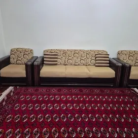 DIVAN 4LI