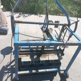 Beton kerpiç aparat