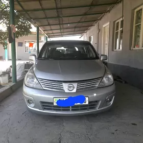 Nissan Versa 2009
