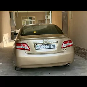 Toyota Camry 2010