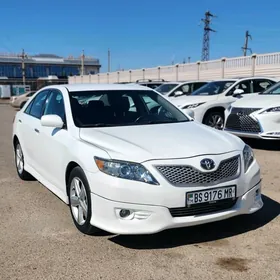Toyota Camry 2010