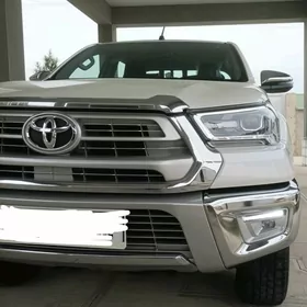 Toyota Hilux 2022