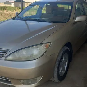 Toyota Camry 2004