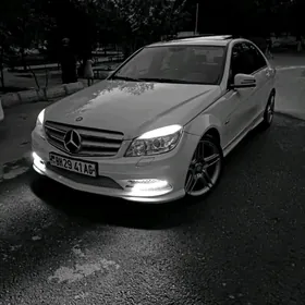 Mercedes-Benz C350 2009