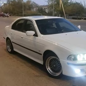 BMW E39 2001