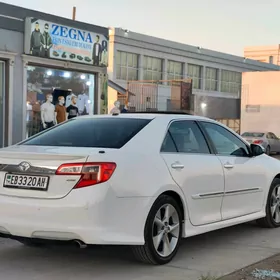 Toyota Camry 2014