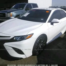 Toyota Camry 2018