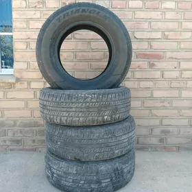 215 70 15