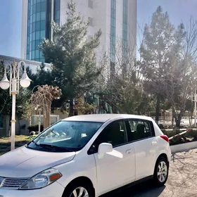 Nissan Versa 2010