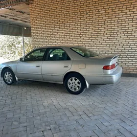 Toyota Camry 2001