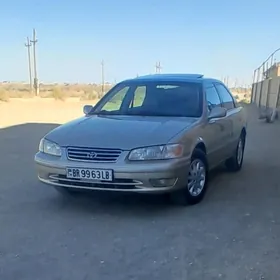 Toyota Camry 2000