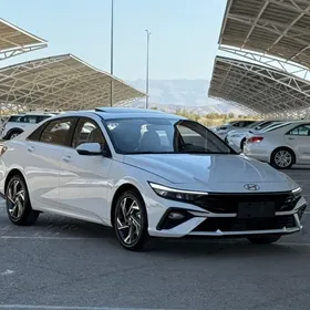 Hyundai Elantra 2025