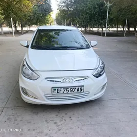 Hyundai Accent 2013