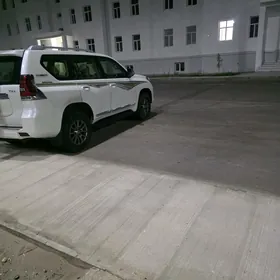Toyota Land Cruiser Prado 2012