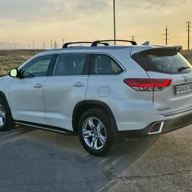 Toyota Highlander 2017