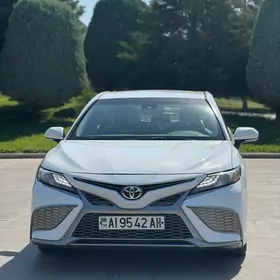 Toyota Camry 2018