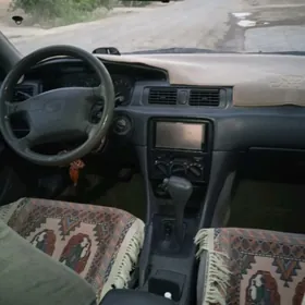 Toyota Camry 1998