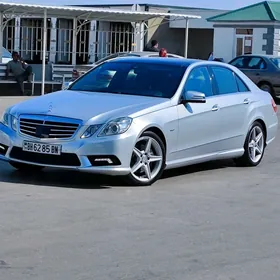 Mercedes-Benz E350 2010