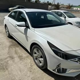 Hyundai Elantra 2021