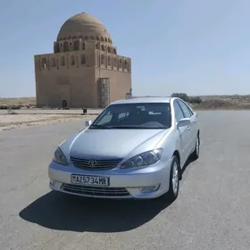 Toyota Camry 2004