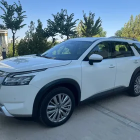 Nissan Pathfinder 2022