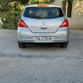 Nissan Versa 2010