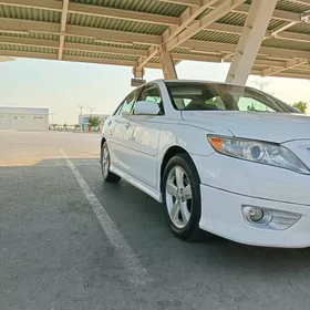 Toyota Camry 2011