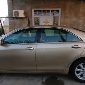 Toyota Camry 2011