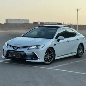 Toyota Camry 2020