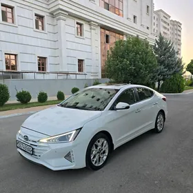 Hyundai Elantra 2020
