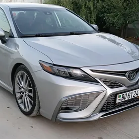 Toyota Camry 2020