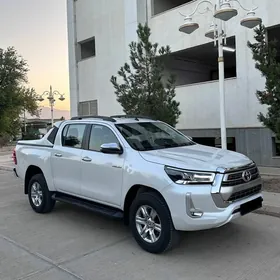 Toyota Hilux 2022