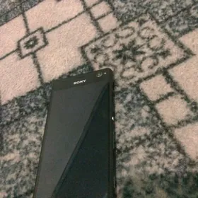 Sony C4 ekran sensir