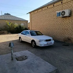 Toyota Avalon 1999