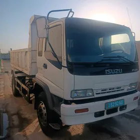 Isuzu Elf 2010
