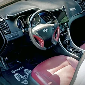 Hyundai Sonata 2011